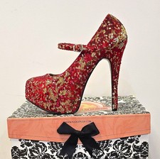 Bordello Teeze 07SQ/RG Red &