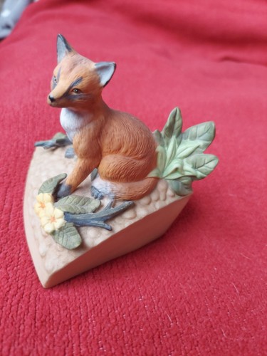 Fine porcelain fox r - porcelain, by
