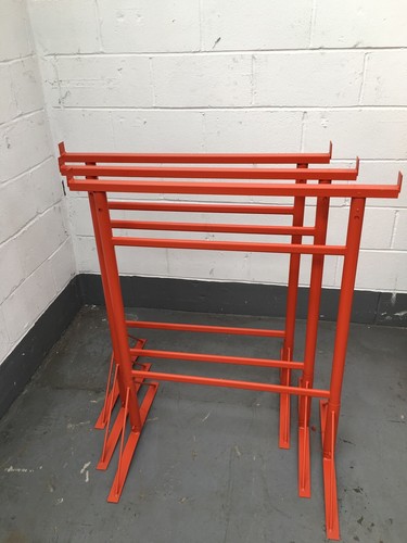 Size 3 adjustable - no,