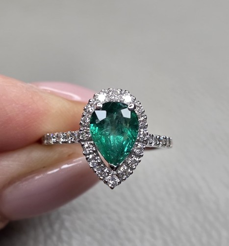 18ct gold emerald and - 18ct,