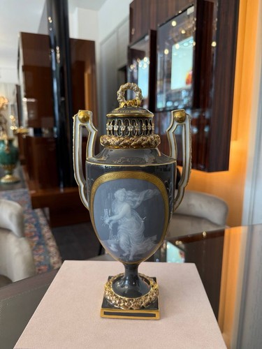 Meissen vase with pate sur - meissen,