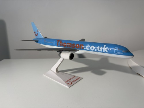 Thomsonfly britannia 757 200 - britannia, 757-200