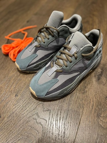 Yeezy 700 teal blue - yeezy, size