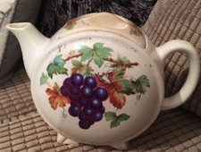 Vintage Maling Ware For