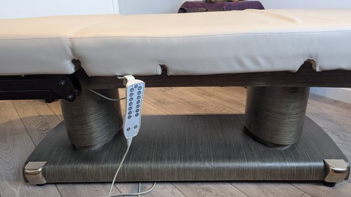 Reduced electric massage - -,