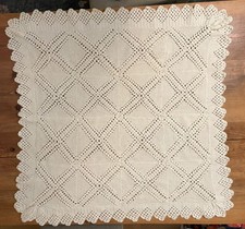 Vintage Hand Crocheted Baby Christening Shawl / Blanket Beautiful Condition