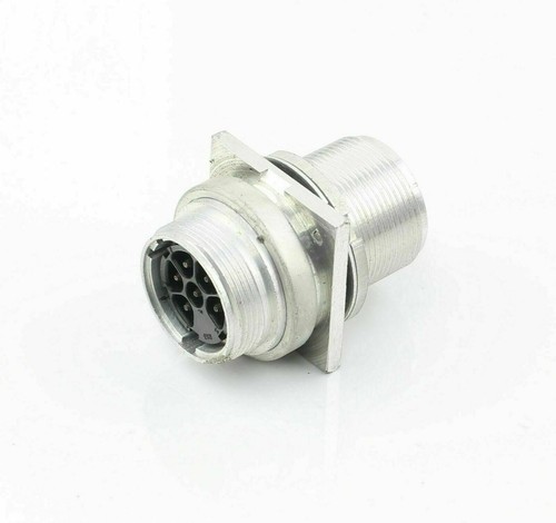 Bulkhead plug socket way - socket,
