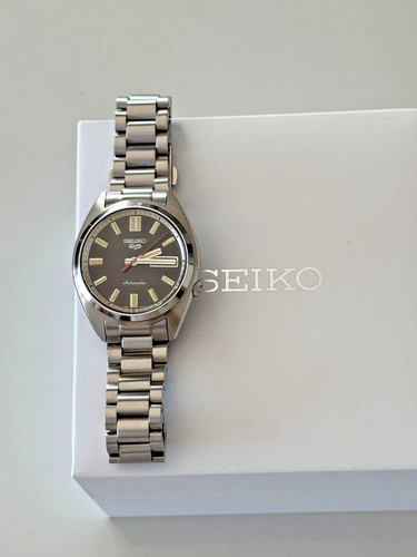 Seiko sports 37mm - sports, srpk89k1