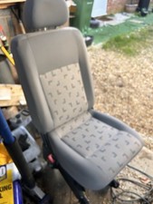 VW T5 Caravelle 2nd Row Single