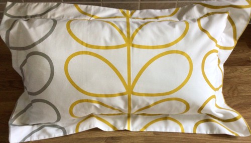 Oxford cushion - 12”, 20”