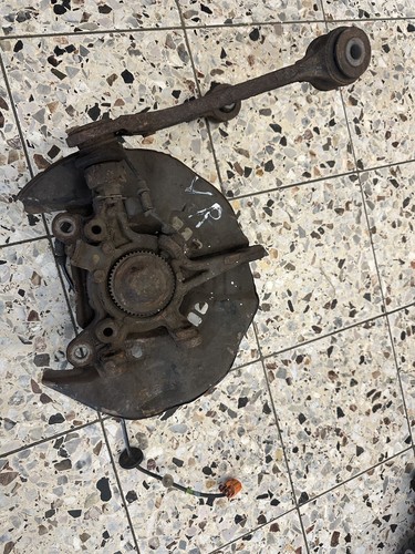 Steering knuckle front left