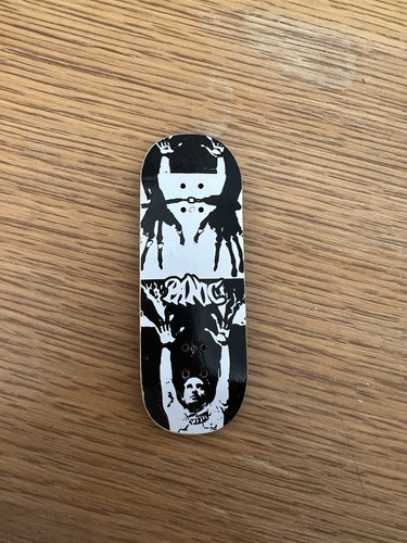 Panic fingerboard - panic,