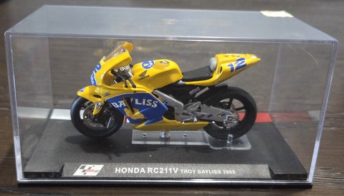 Official motogp honda rc211v - honda,