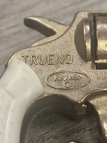 Trueno vintage gun - trueno, keyring
