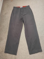 DOCKERS GREY FLAT FRONT