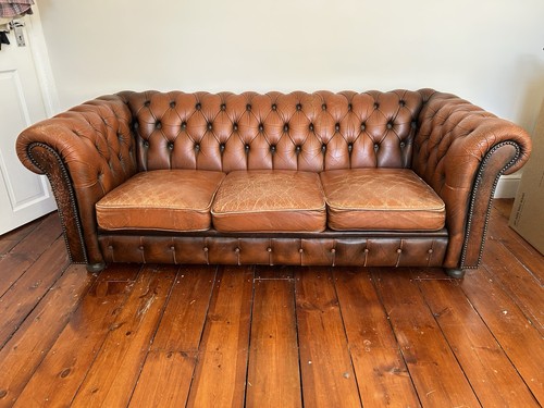 Vintage chesterfield seater - chesterfield, 3-seater