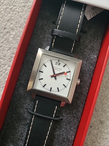 Mondaine evo square quartz - square,