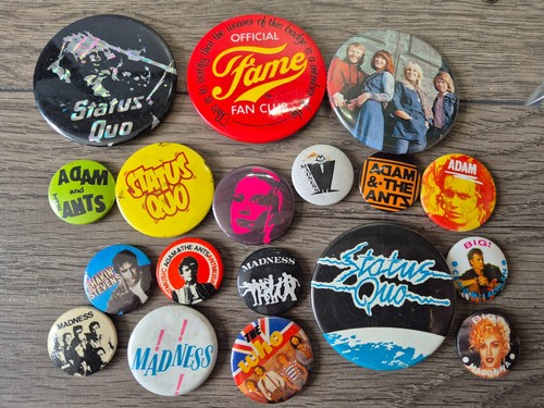 Vintage pin badges - badges, various