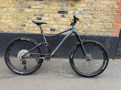 2021 giant stance gunmetal - giant,