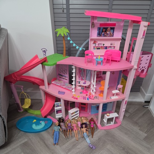 Barbie dreamhouse - barbie,