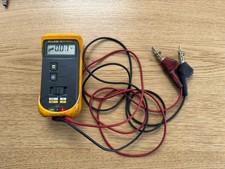 Fluke 10 Multimeter With Fluke Leads Cat III 600v