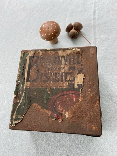 Vintage tin cadburys - tin,
