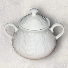 Wedgwood Strawberry & Vine