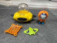 Octonauts Gup D with Captain