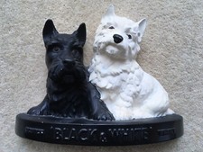 C1930s VINTAGE BUCHANANS “BLACK&WHITE” WHISKY CERAMIC ADV BACK BAR FIGURE