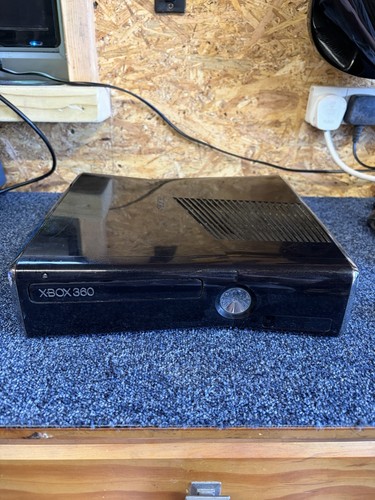 Xbox 360 slim - xbox,