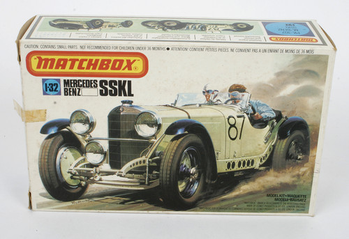 Matchbox 32nd mercedes benz - 1/32nd,