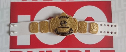 White wwf winged - white,