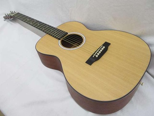 Martin acoustic guitar - guitar, 000