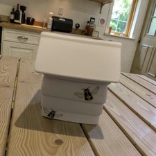 Pipers Honey Pot with Flying