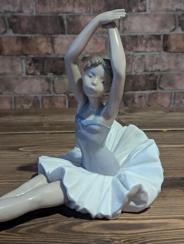 Lovely nao lladro ballerina - by,