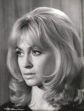 Suzy Kendall 11" x 8.5" inch