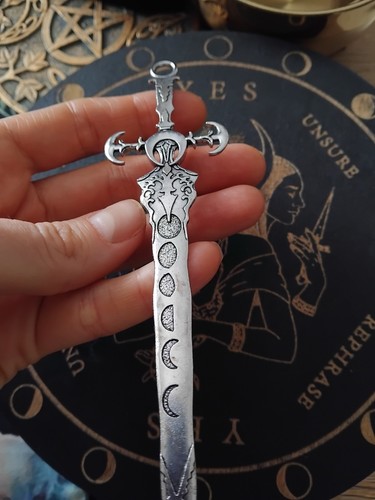 Altar ornament moon - altar,
