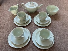 Johnson Brothers Greendawn -