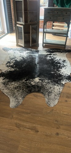 Cowhide rug - cowhide,