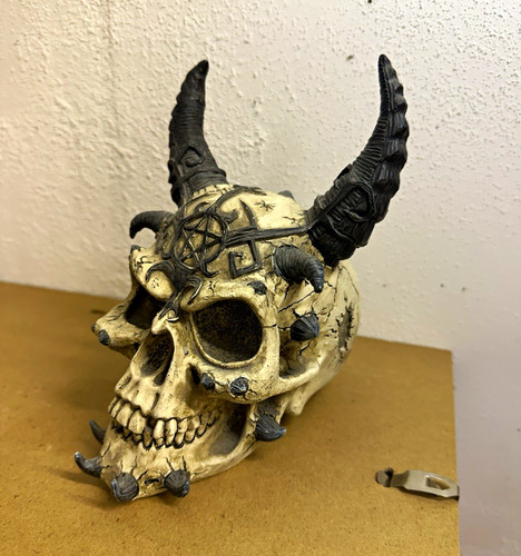 Gothic resin horned skull - gothic,