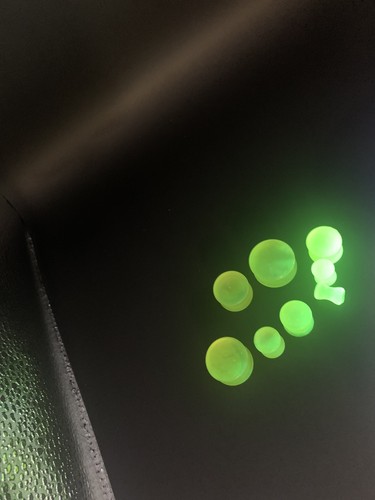 Yellow neon ear - , stretchers