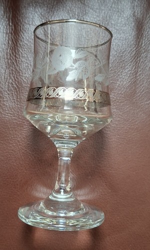 Inch stemedglass brandy - inch,