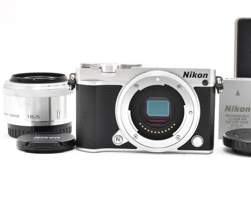 Nikon 8mp mirrorless - j5,
