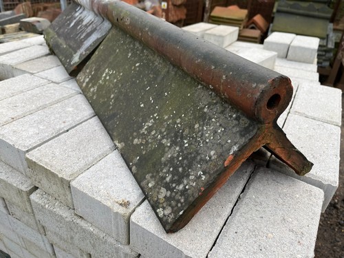 Roof tiles reclaimed roll - roll, top