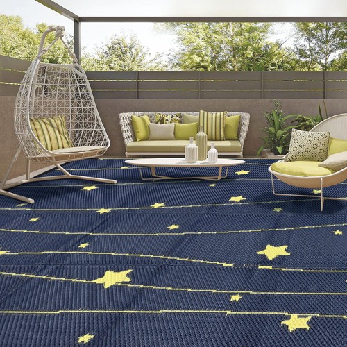 Boulder bee outdoor rug - bee,