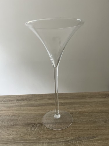 12x large glass martini vases - 12x,
