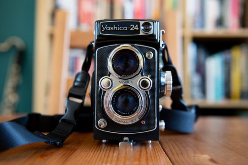Yashica medium format tlr - yashica, g