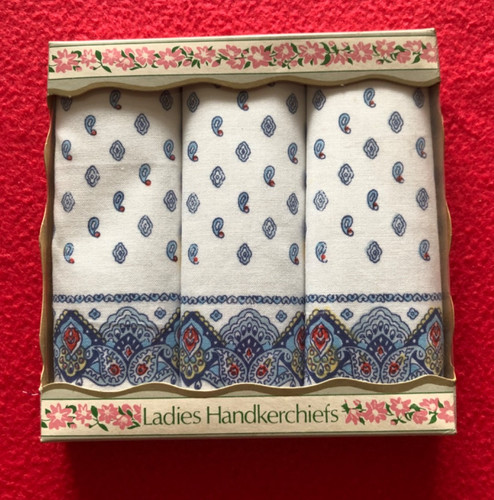 Vintage ladies handkerchiefs - vintage,