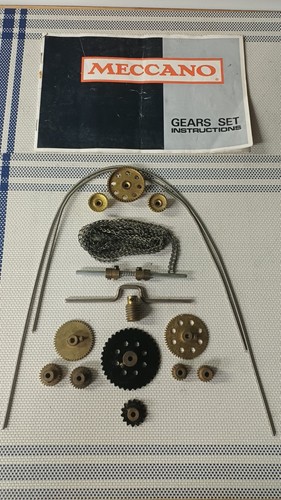 Meccano gears outfit - meccano, outfit,100%