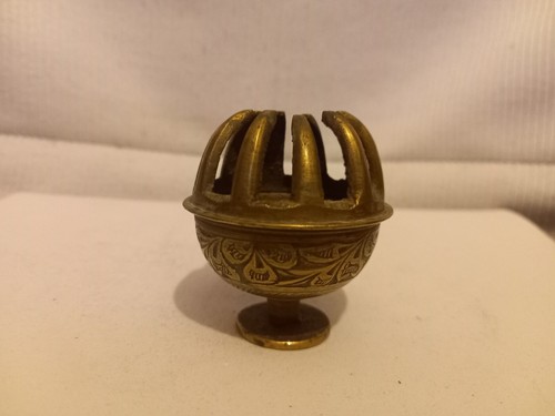 Vintage engraved brass - vintage, claw